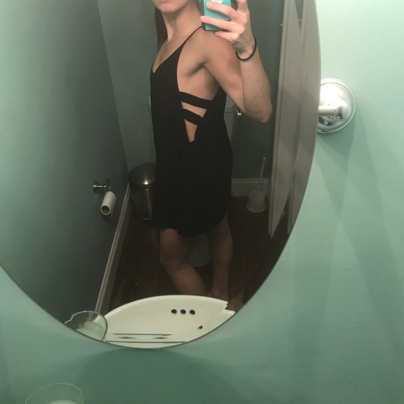 Tobi Classic black dress - Picture 4 of 5